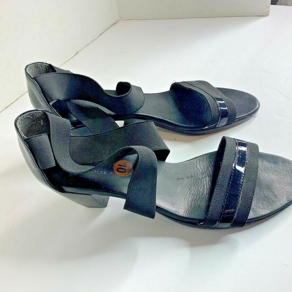 Munro Womens Sz 10 Black Sandal Shoes 2 in Heel